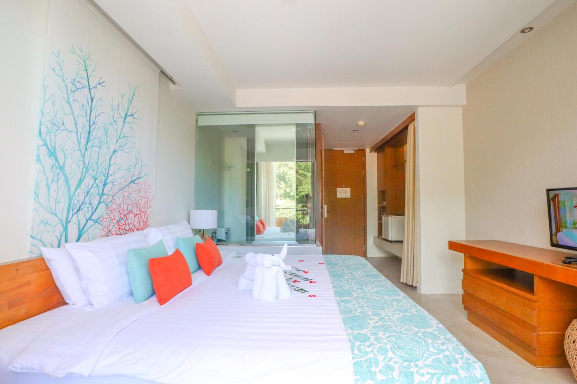 Bandara Phuket Beach Resort - SHA Extra Plus Cape Panwa Bagian luar foto