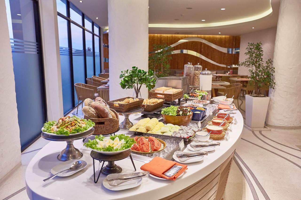 Bandara Phuket Beach Resort - SHA Extra Plus Cape Panwa Bagian luar foto